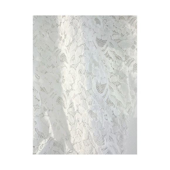 Everly Lace Top - Picture 6 of 7